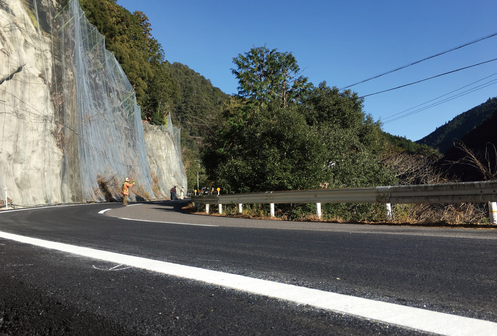 一般国道169号 舗装工事（下北山村上池原）