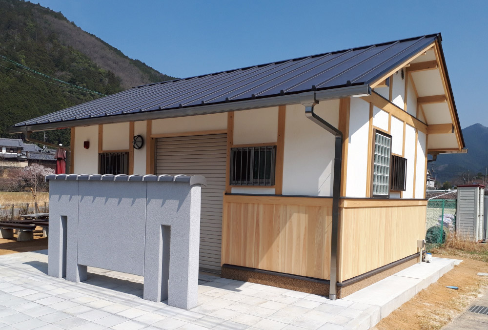 ふれあい広場トイレ新築工事